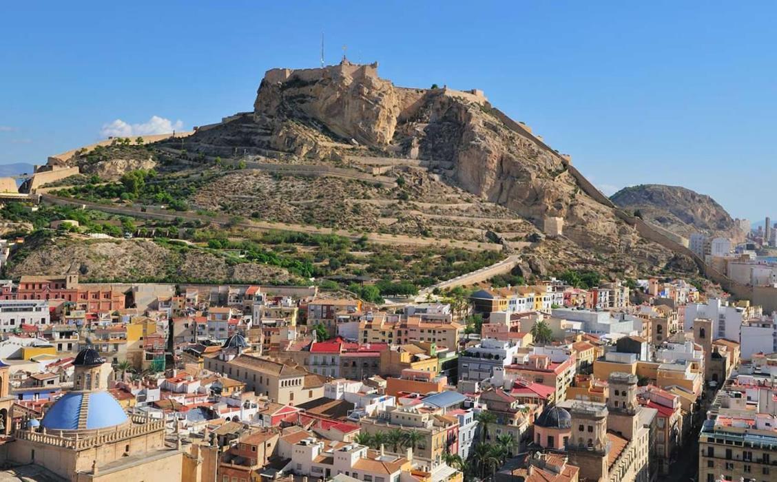 Estudio B Cerca De La Plaza De Toros Alicante Exteriör bild